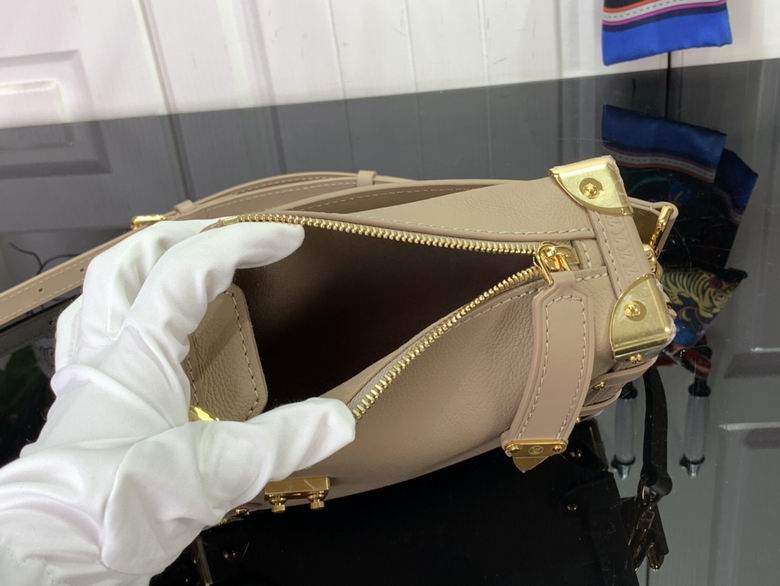 m25067 18X12.5X8cm YG 8