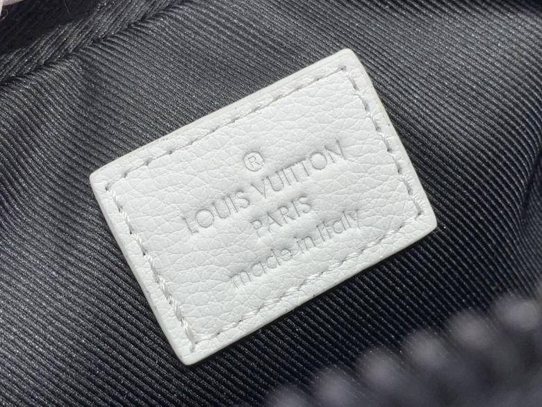 m83383 11X18.5X6.5cm YG 9