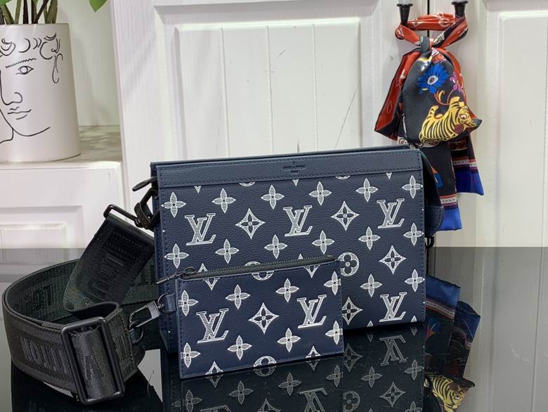 m83384 22X14.5X4.5cm YG 9