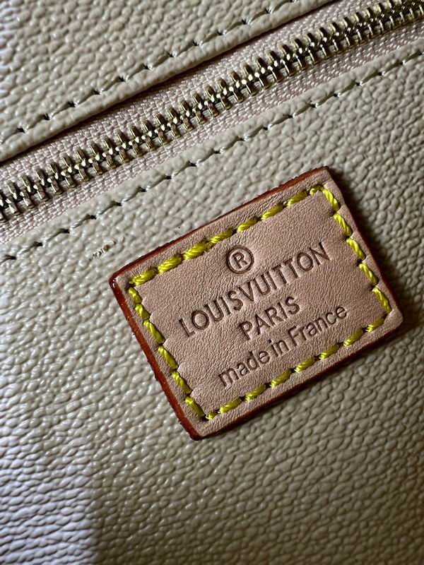 化妆包M46458 27x18x9cm ss (9)