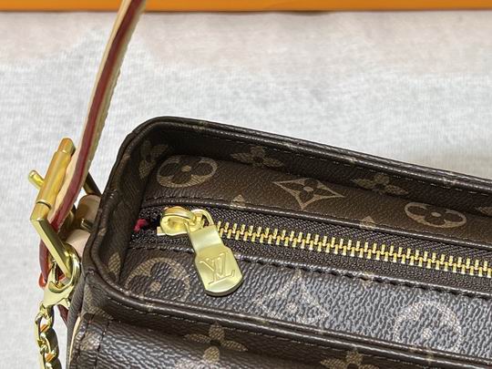 骆驼包M51164 30x15x13cm cs (7)