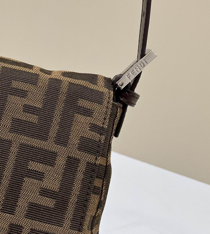 0121F 29X10X20cm H 4