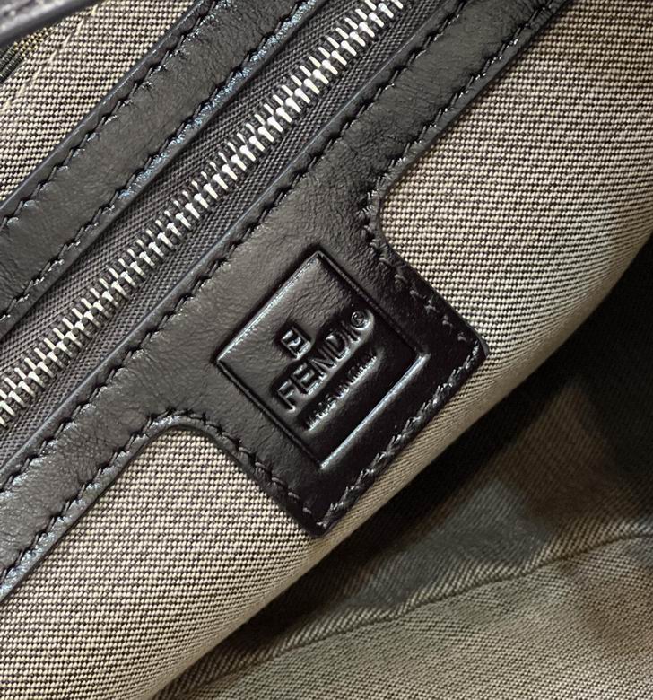 0121F 29X10X20cm H 7