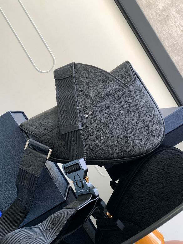 093 20X28.6X5cm YG 2色 11