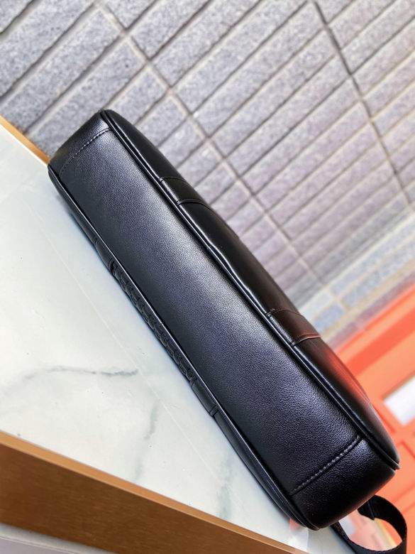 111-3 38X29X6cm XM 4