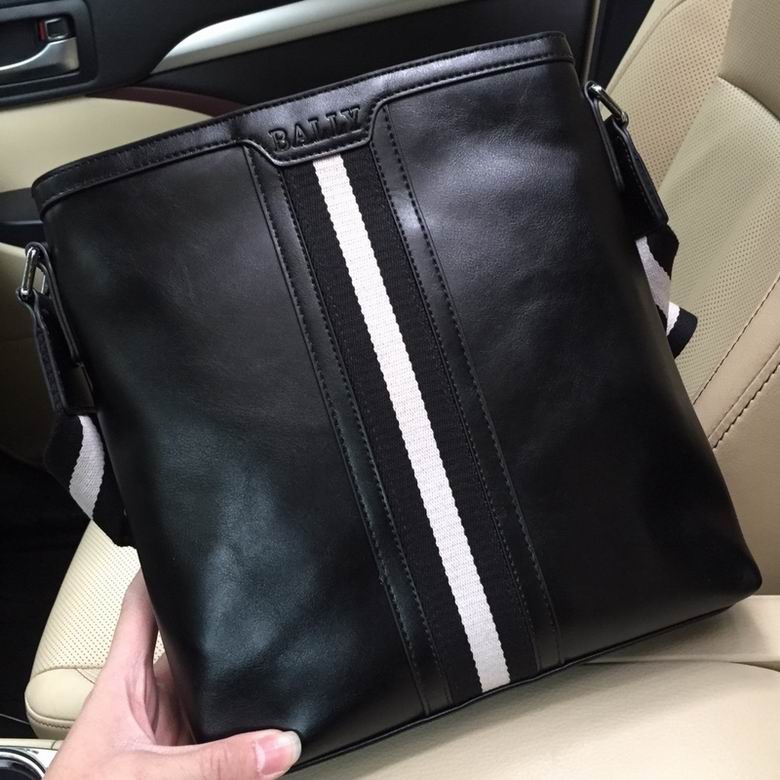 13622-3 26X29X5cm XM 1