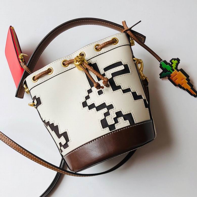 1616 18X14X8.2cm TB 3