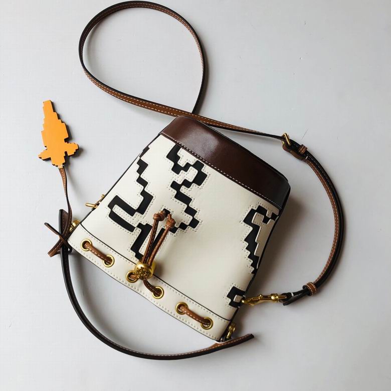 1616 18X14X8.2cm TB 6