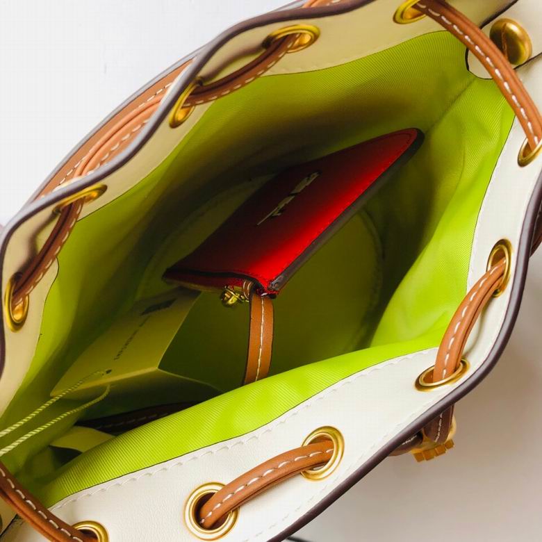 1616 18X14X8.2cm TB 8