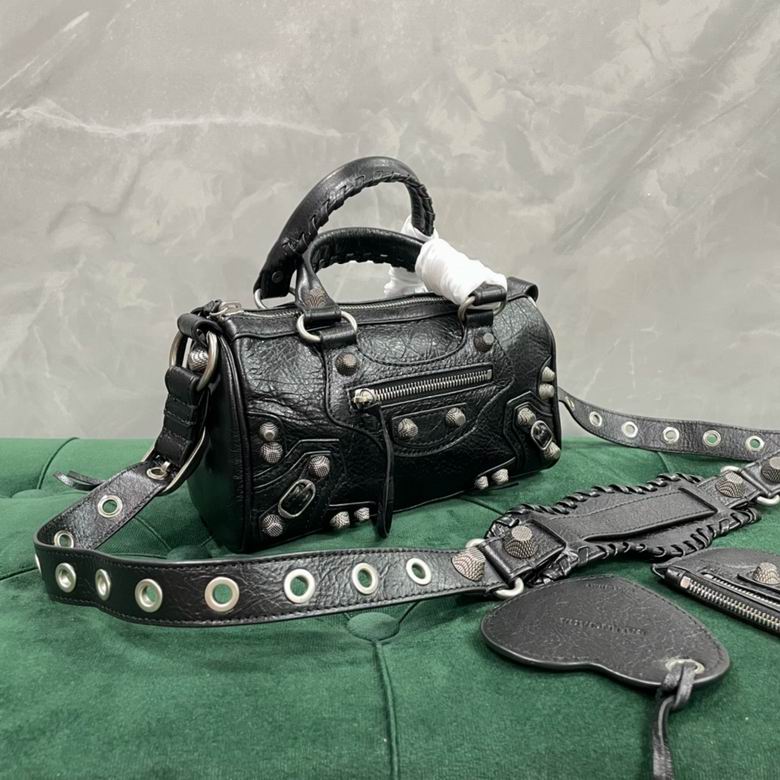 1687S 20X14X12cm GY 1