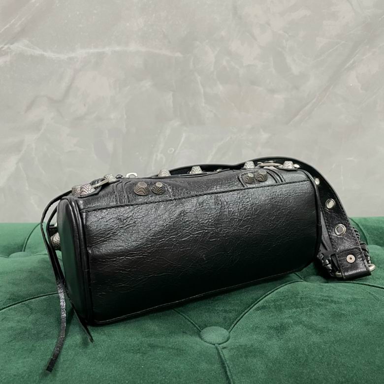 1687S 20X14X12cm GY 5