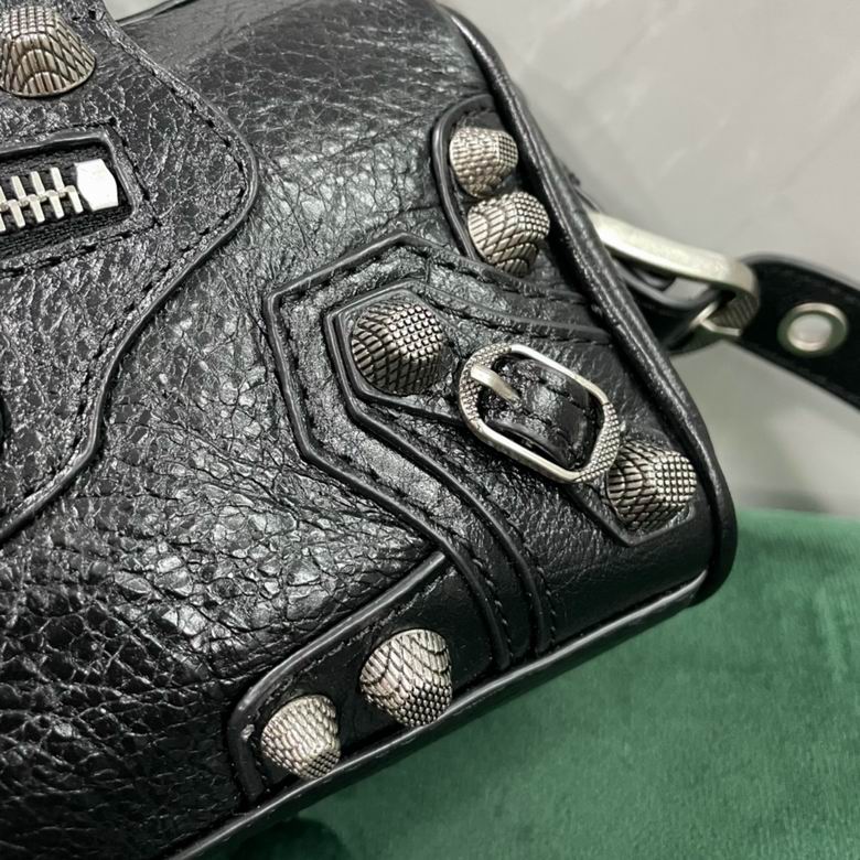 1687S 20X14X12cm GY 6