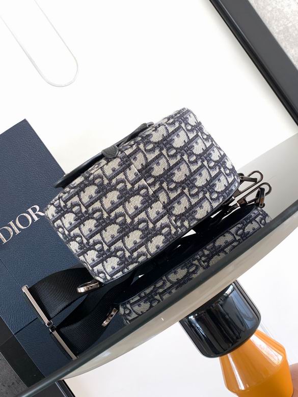 1ADBO022 19X27.5X11.5cm YG 3