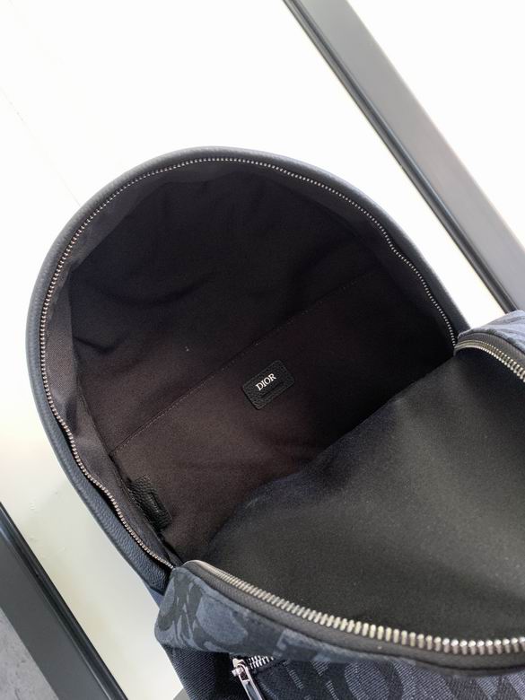 1ESBA088YXL_H03E 30X42X15cm YG 7