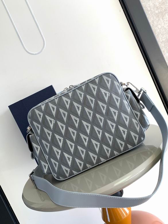 1ESME077CDP 26X21X8cm YG 2