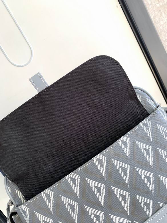 1ESME077CDP 26X21X8cm YG 6