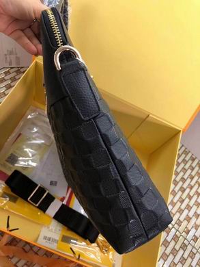 38055-5 39X28X6cm WP (3)