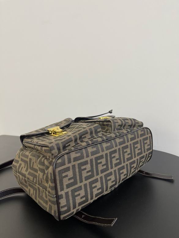 5102B79 32X5X38cm H 7