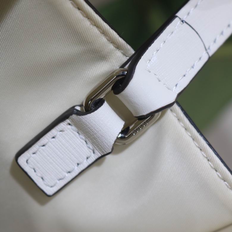 630542 28X25X11cm DF 2色 6