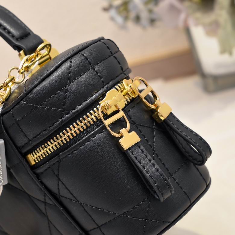 7099 16.5X8X9.5cm XM 4