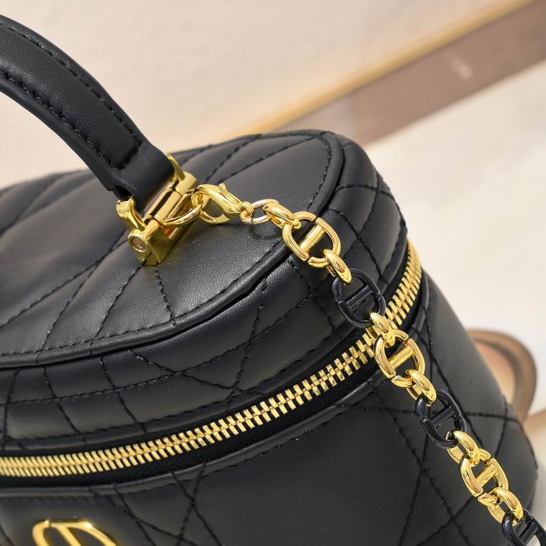 7099 16.5X8X9.5cm XM 5