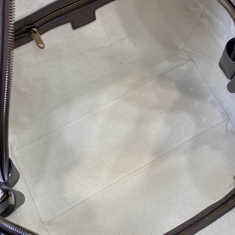 724642 44X28.5X24.5cm MP 7