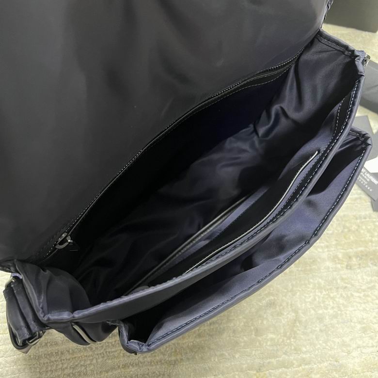 757146 32.5X23X10cm YG 2色 6