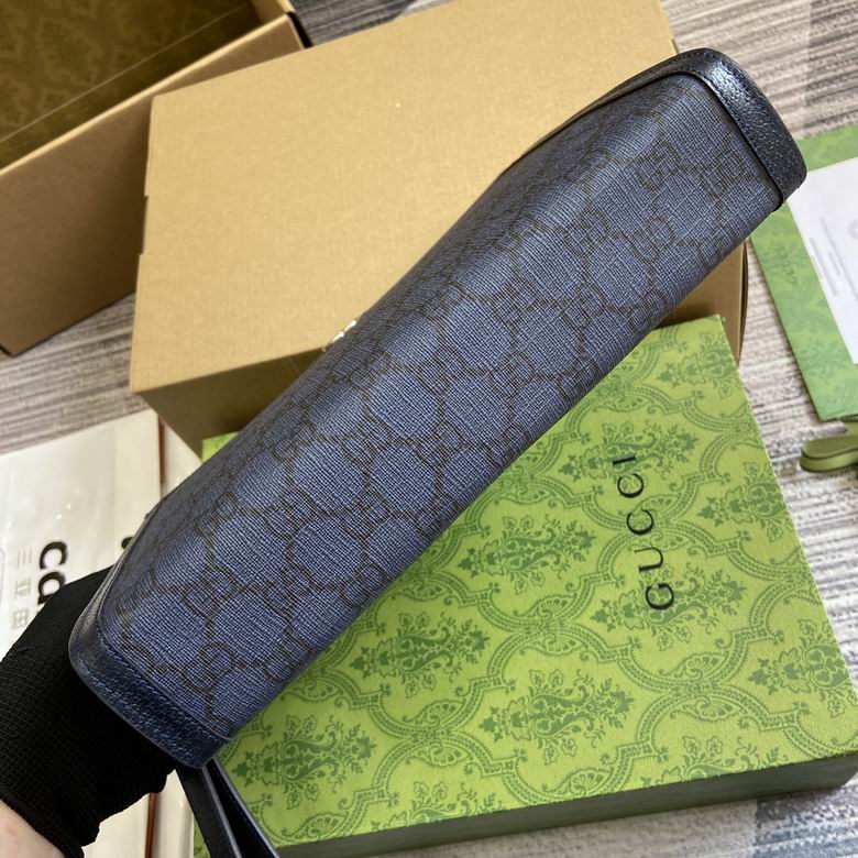 760243 18X26X6cm MP 4