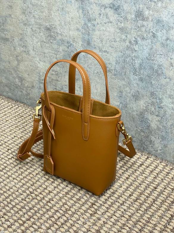 773995 18X17X8cm MT 2