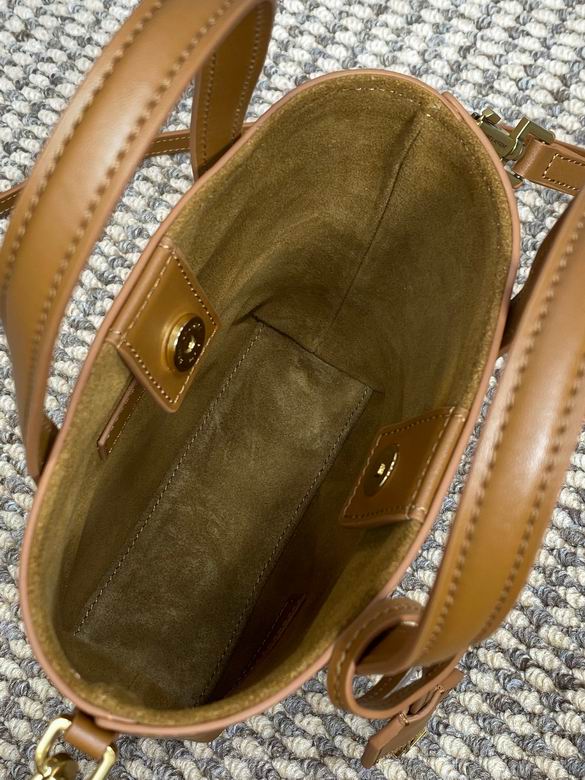 773995 18X17X8cm MT 7