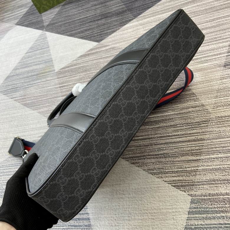 794918 36.5X38X6.5cm MP 4