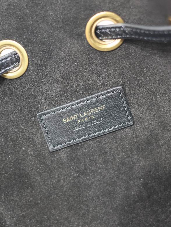 796626 30X25X3cm YG 5