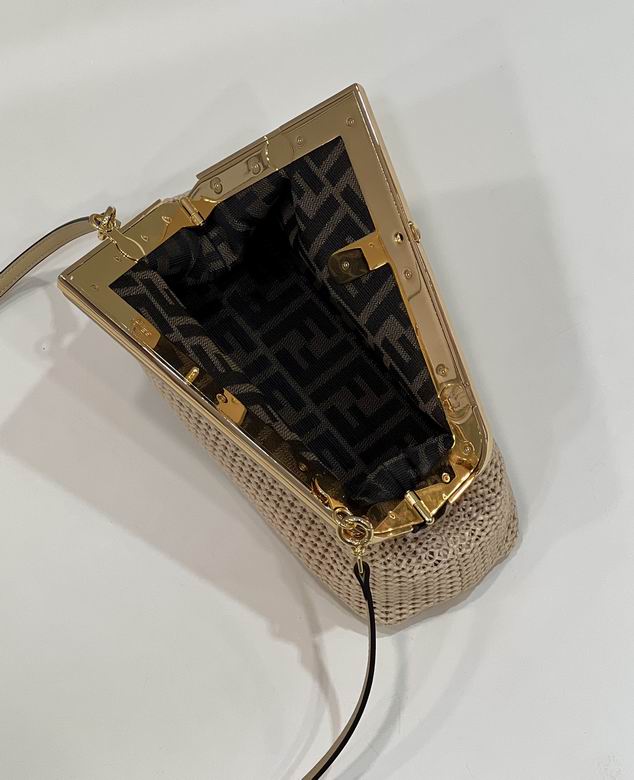 80095M 26X9.5X18cm H 8