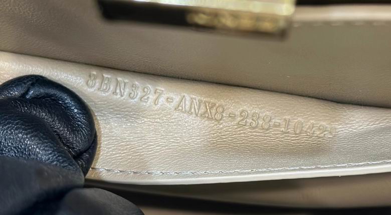 80169M 27X11X20cm H 3色 6