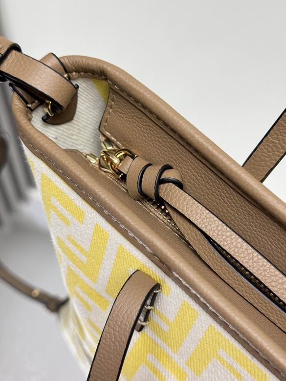 8100 23X19.5X15cm H 2色 13