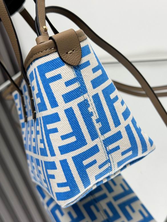 8100 23X19.5X15cm H 2色 3