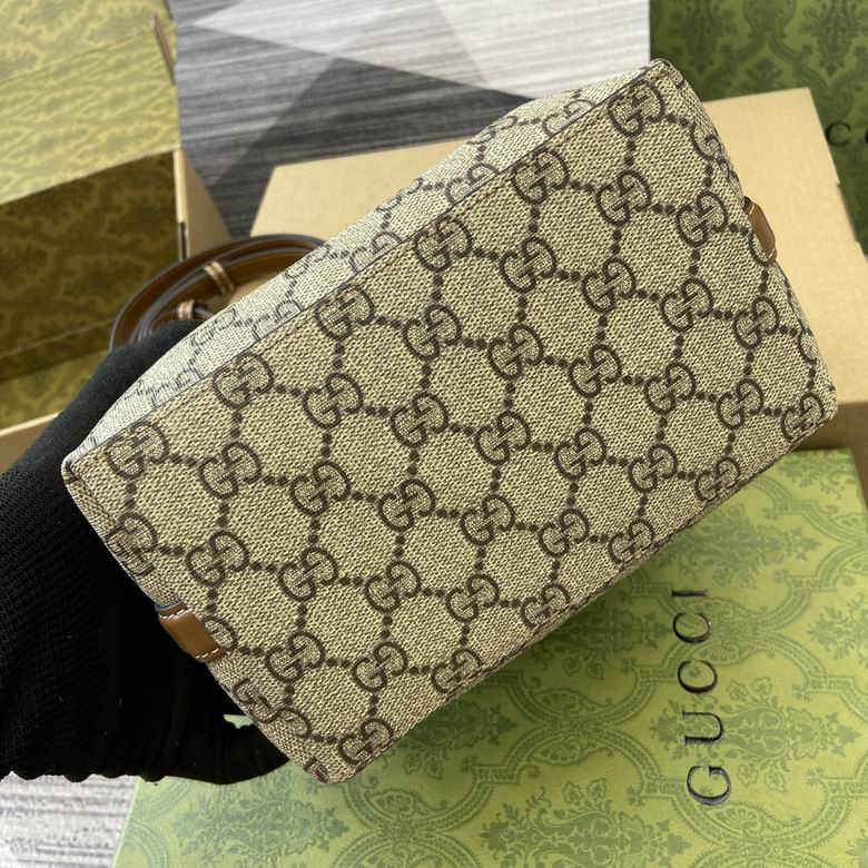 815118 20.5X18X11.5cm MP 7