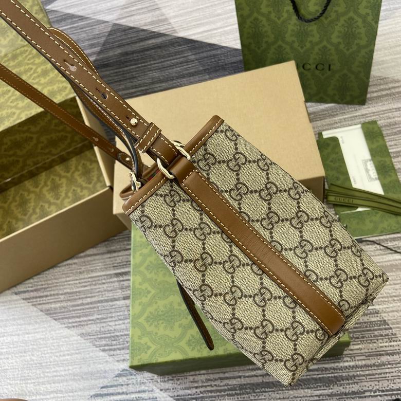 815214 31X18X11cm MP 2