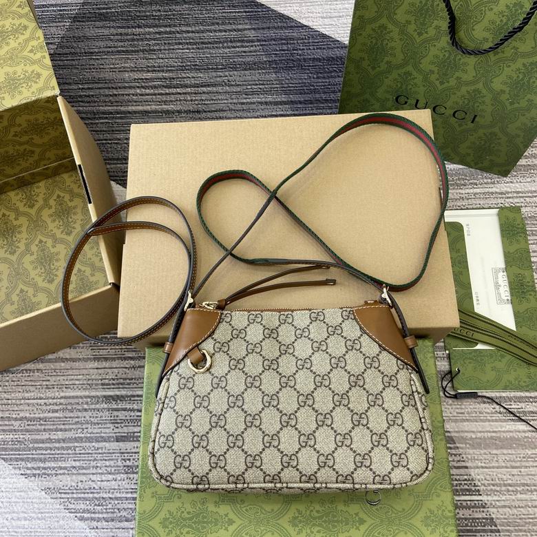 815218 24.5X16X6cm YG 1