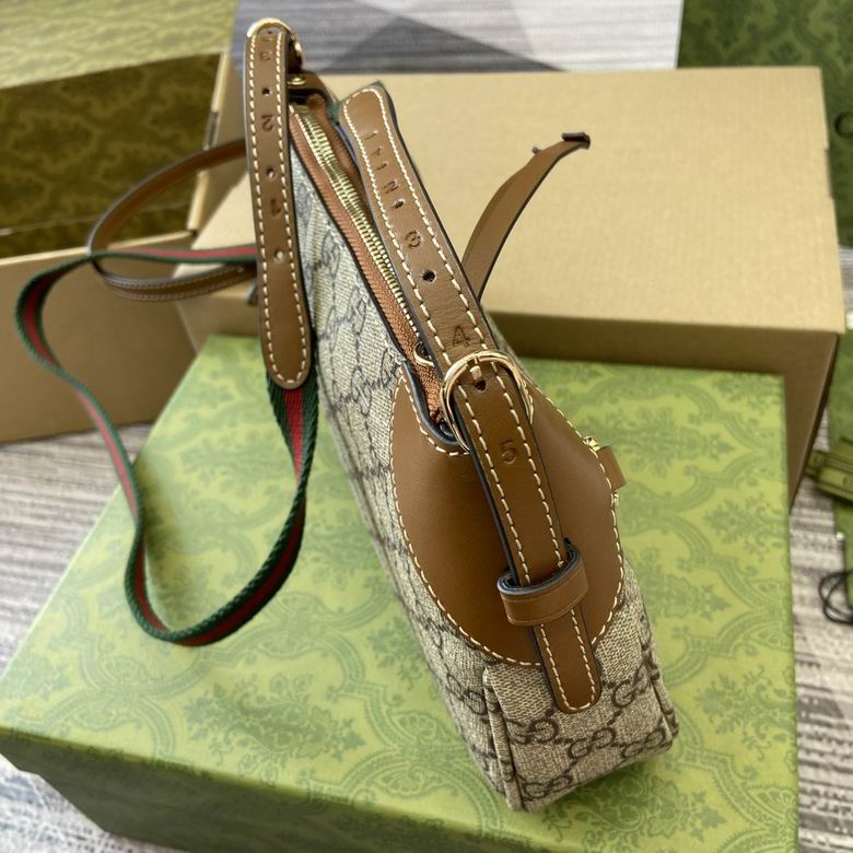 815218 24.5X16X6cm YG 7