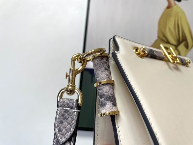 8503 26.5X10X19cm SF 3