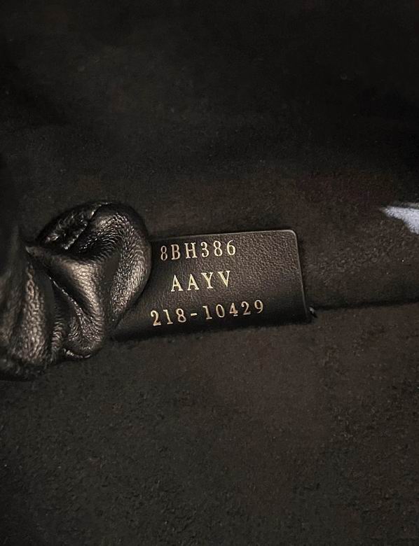 8597L 37X13.5X32cm H 3色 25