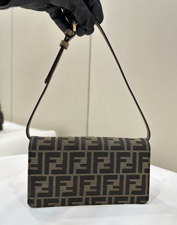 8638 21X5X11.5cm H 4色 28