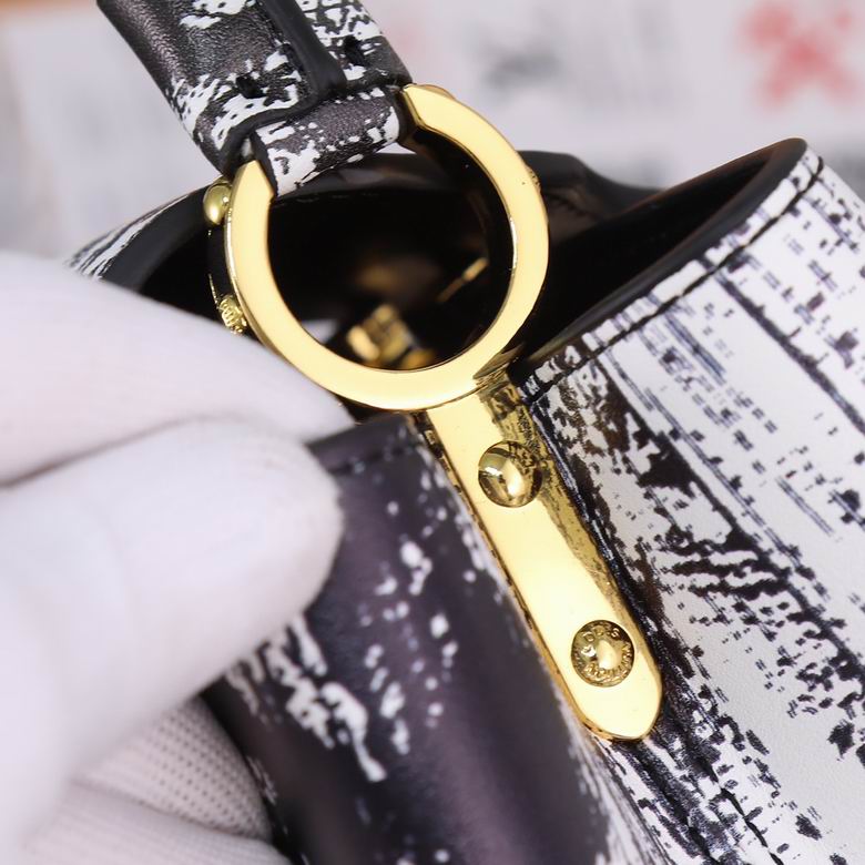 94740 27X18X10cm XMY 26色 104