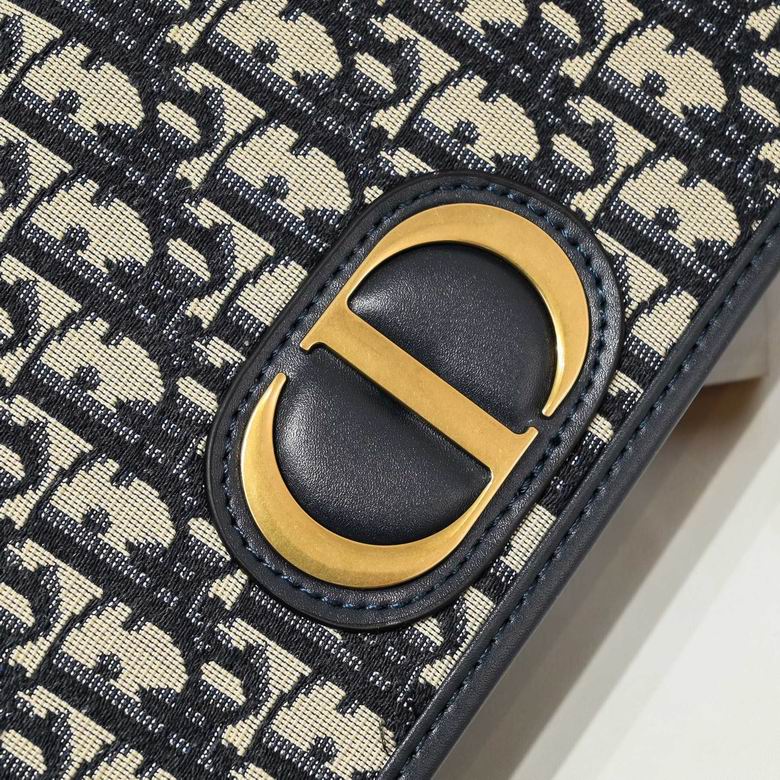 9999 19X12.5X4cm XM 4