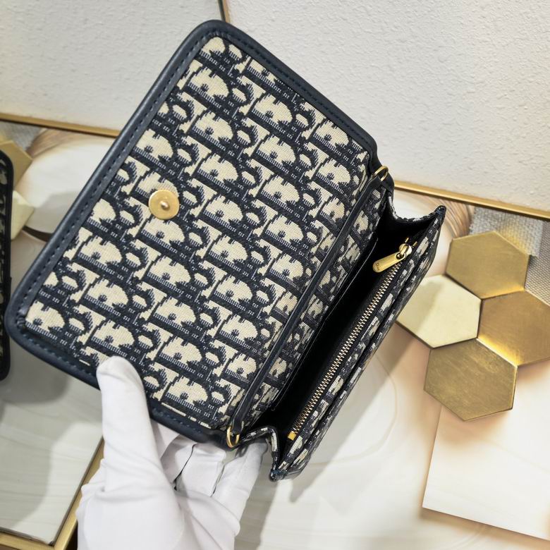 9999 19X12.5X4cm XM 5