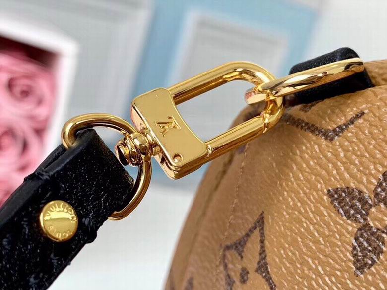 AKM42411 15×22×9 (5)