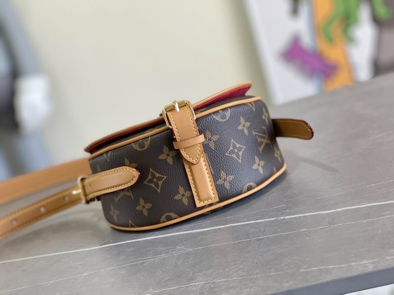 AKM44860 19X9X16 (4)