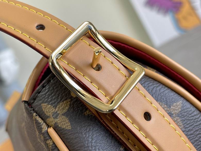 AKM44860 19X9X16 (5)