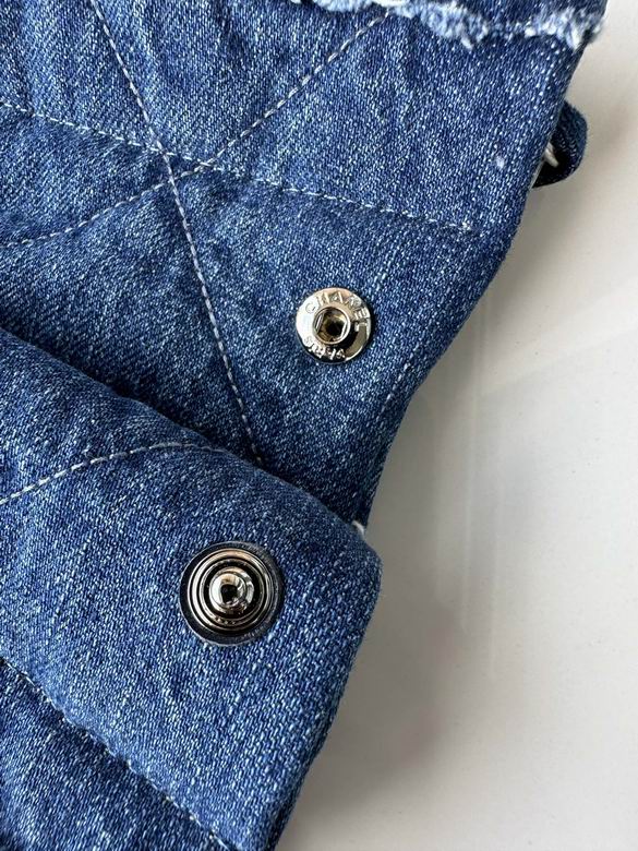 AS3261 39X42X8cm BL 5